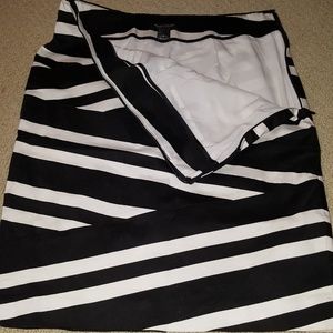 White House Black Market pencil skirt